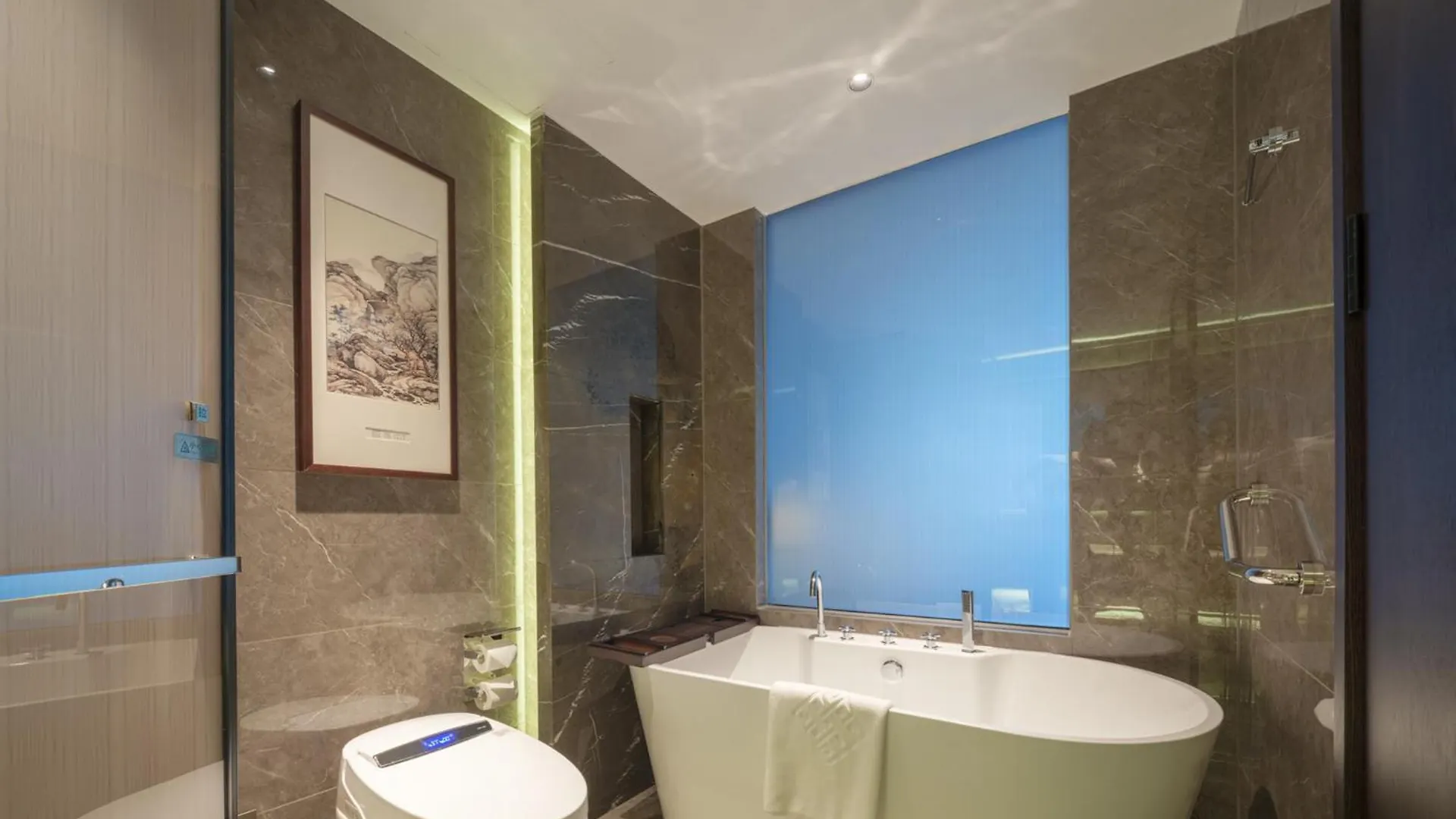 Zhengzhou East Station Longzi Lake University Area Qianna Yuanxi Hotel