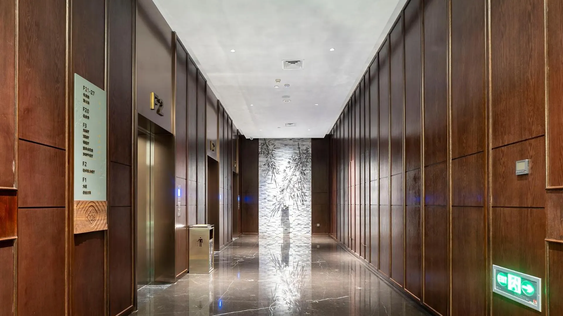 Zhengzhou East Station Longzi Lake University Area Qianna Yuanxi Hotel